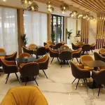Hotel President