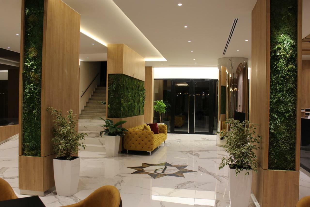 Hotel President