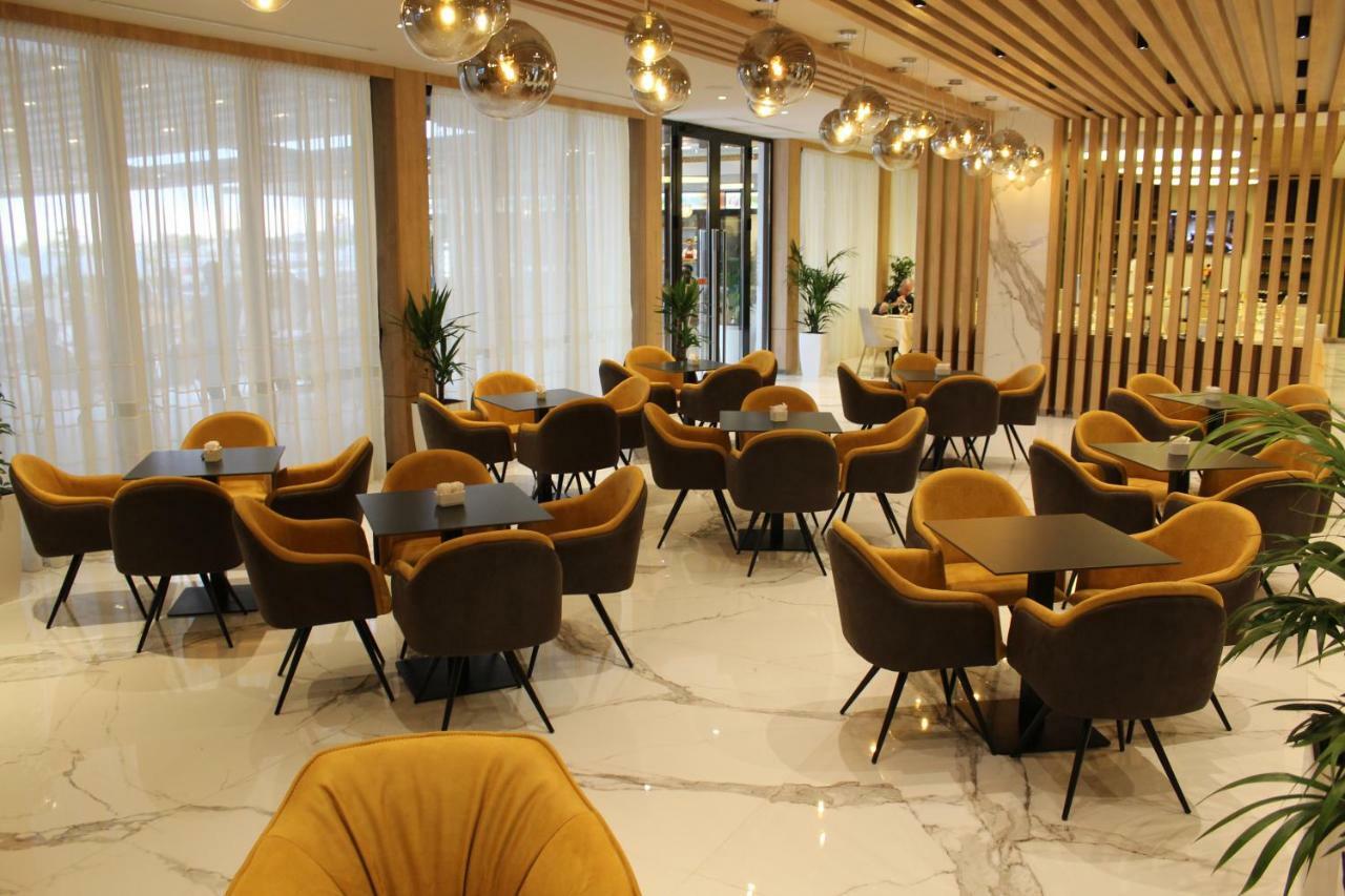 Hotel President Shëngjin